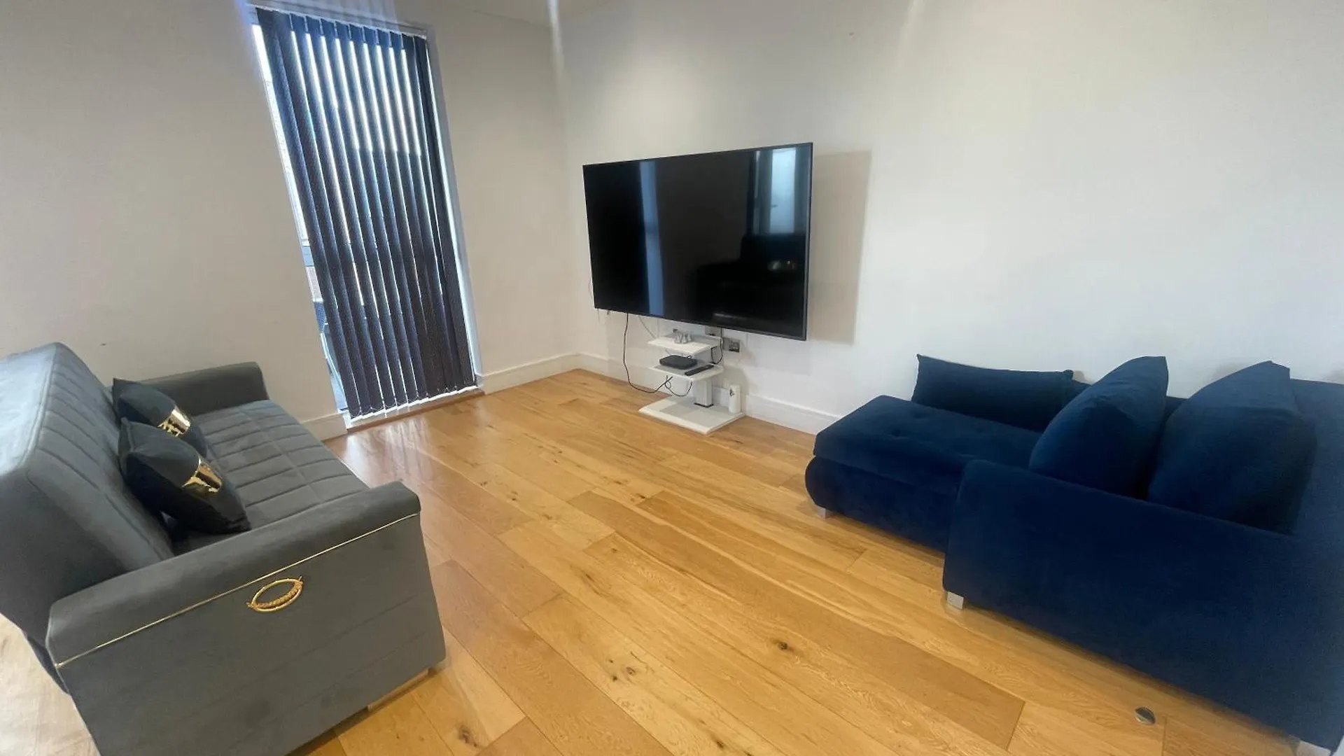 Luxury Top Floor Penthouse Apartment Near Heathrow Londyn Wielka Brytania