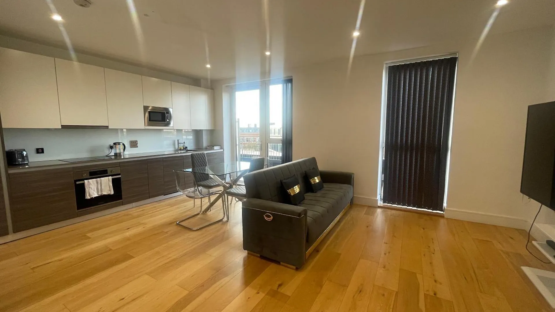 Luxury Top Floor Penthouse Apartment Near Heathrow Londyn 0*,  Wielka Brytania